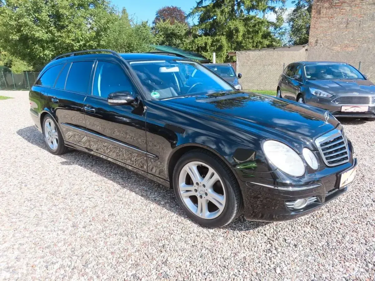 Gebraucht Mercedes E220 170 PS (125 kW) 2008 Schwarz Kombi