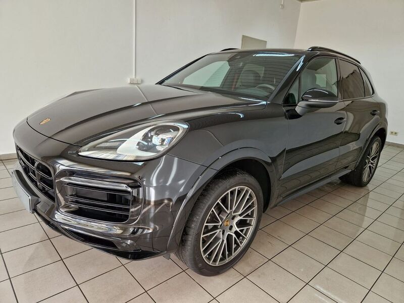 Schwarz Gebraucht 2022 Porsche Cayenne Platinum Edition SUV | 68.990 € - Bild 1/4