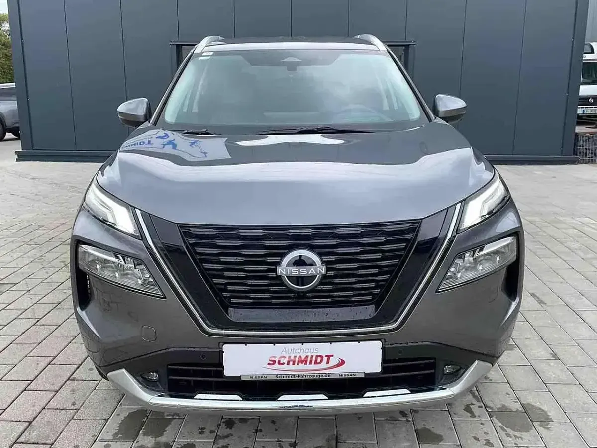 Neu Nissan X-Trail Tekna 213 PS (156 kW) 2026 Gun metallic SUV