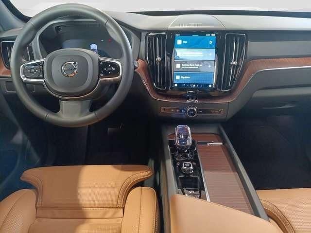 Gebraucht Volvo XC60 Plus 299 PS (219 kW) 2024 Schwarz (onyx black) SUV