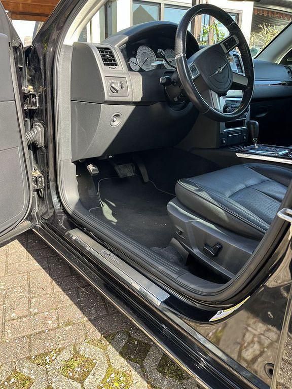 Gebraucht Chrysler 300C 218 PS (160 kW) 2010 Schwarz Limousine