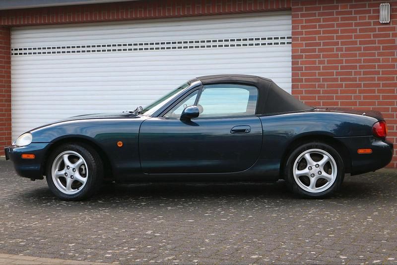Gebraucht Mazda MX5 110 PS (80 kW) 1998 Blau Cabrio