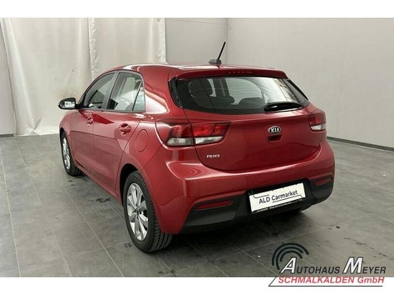 Gebraucht Kia Rio Vision 84 PS (61 kW) 2021 Rot Limousine
