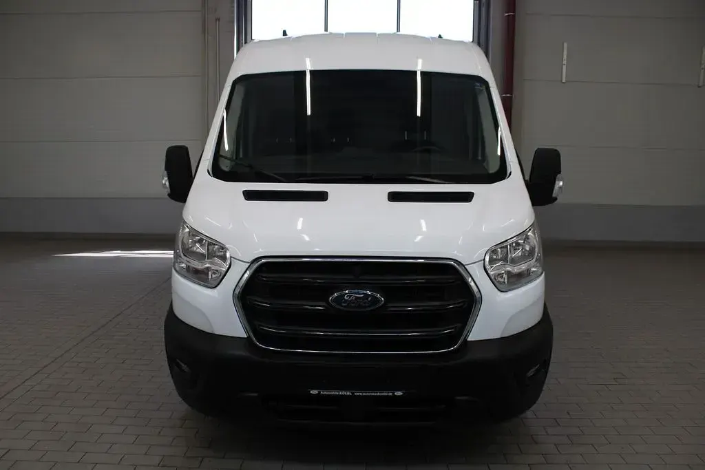 Gebraucht Ford Transit Trend 131 PS (96 kW) 2022 Weiß Pickup