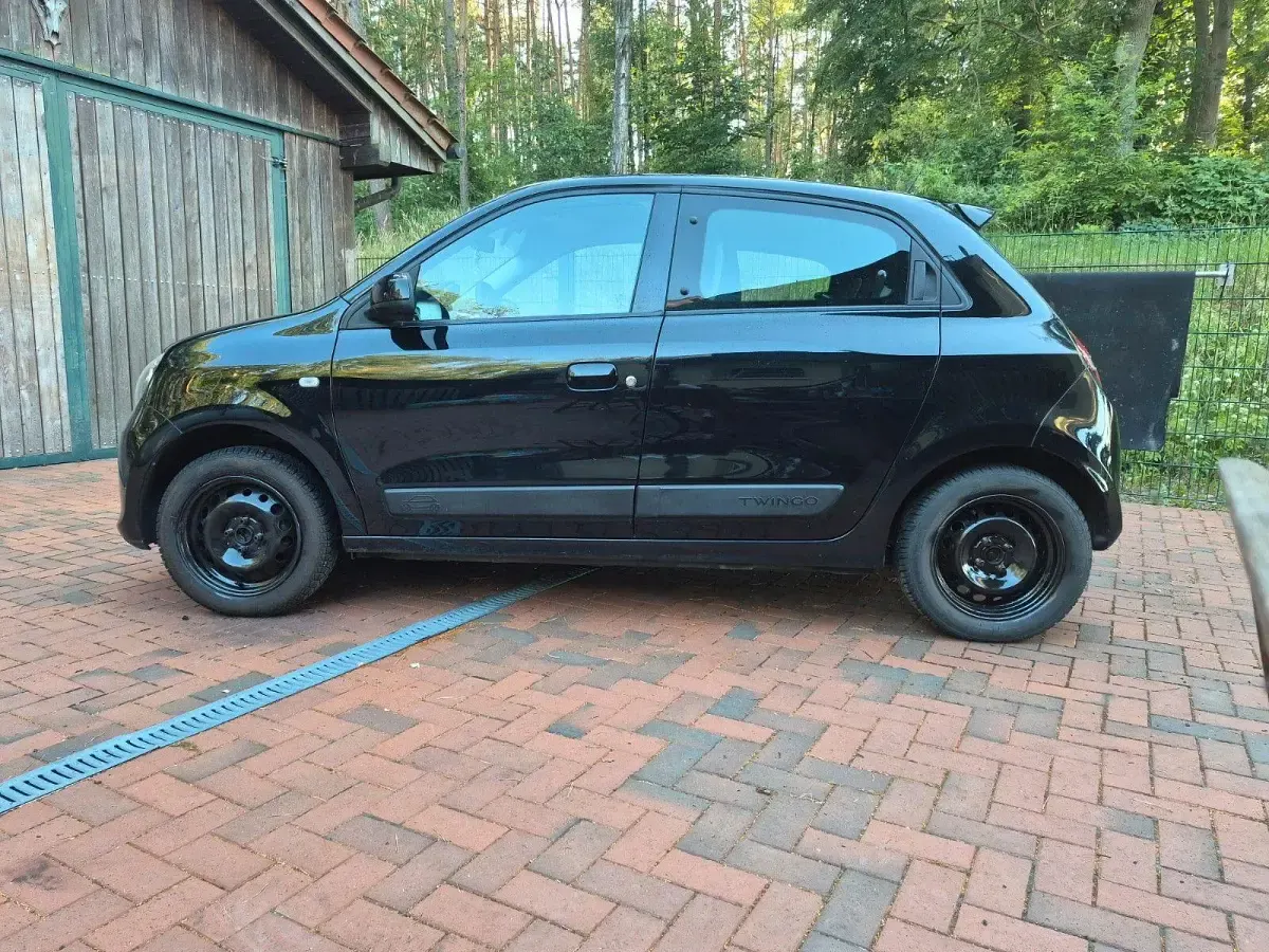 Gebraucht Renault Twingo Life 71 PS (52 kW) 2014 Schwarz Kleinwagen