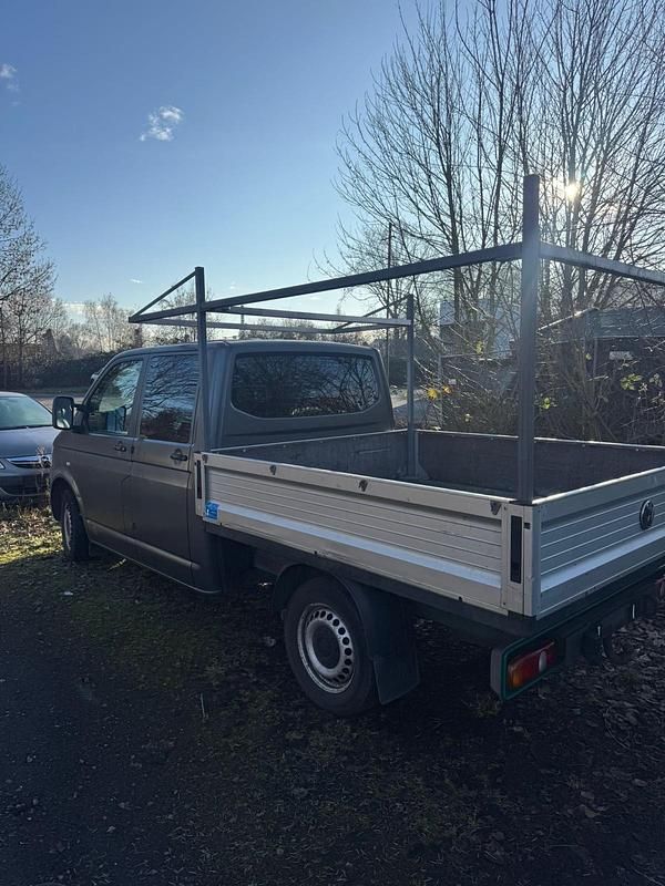 Gebraucht VW T5 120 PS (88 kW) 2012 Grau Van