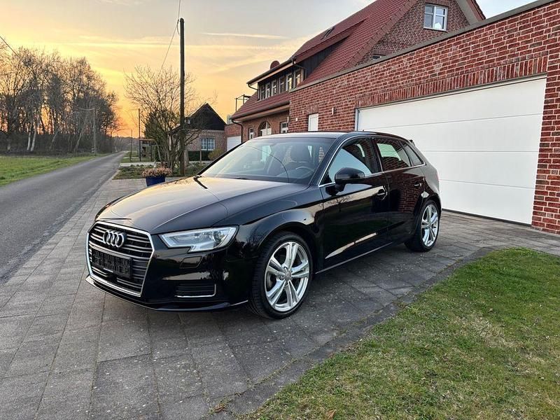 Gebraucht Audi A3 Sport 150 PS (110 kW) 2019 Schwarz Limousine