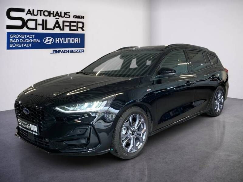 Schwarz Gebraucht 2024 Ford Focus ST-Line Limousine | 23.980 € (Guter Preis) - Bild 1/4