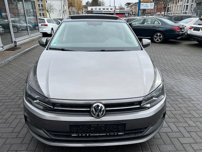 Gebraucht VW Polo Comfortline 95 PS (69 kW) 2019 Limestone grey Limousine