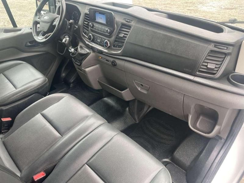 Gebraucht Ford Transit Trend 131 PS (96 kW) 2022 Frostweiß Van / Kleinbus