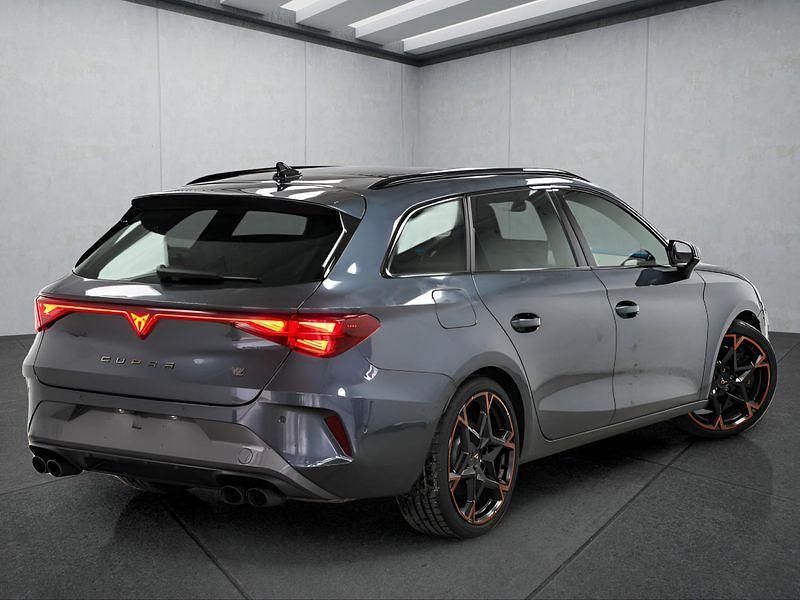 Gebraucht Cupra Leon 333 PS (244 kW) 2025 Grau Kombi