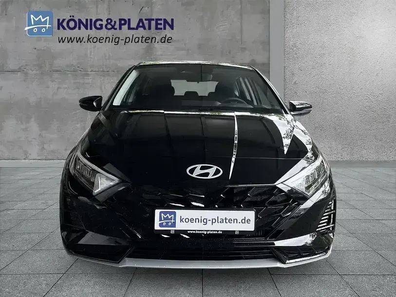 Gebraucht Hyundai i20 Trend 101 PS (74 kW) 2025 Phantom black (schwarz) Kleinwagen