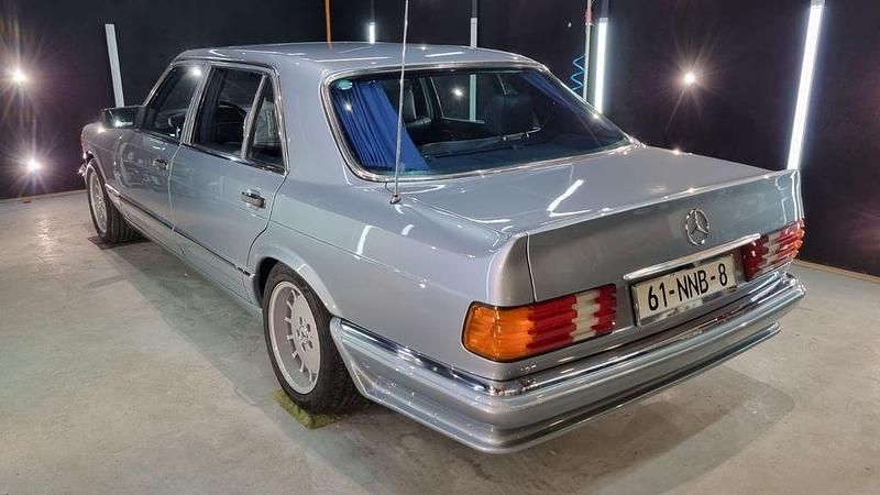 Gebraucht Mercedes 500 245 PS (180 kW) 1983 Blau Limousine