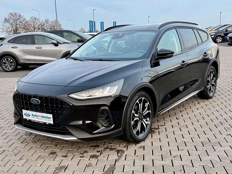 Gebraucht Ford Focus Active 155 PS (114 kW) 2022 Agate black Kombi