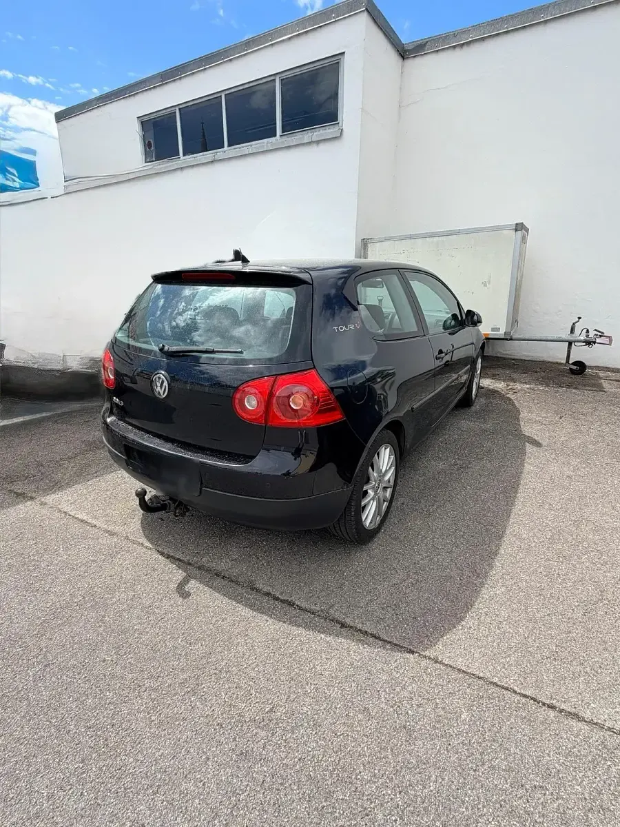 Używany VW Golf V 80 KM (58 kW) 2007 Czarny Hatchback