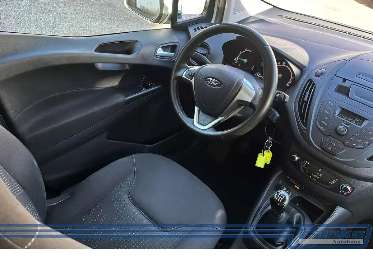 Gebraucht Ford Transit Trend 101 PS (74 kW) 2017 Frozen white Van / Kleinbus