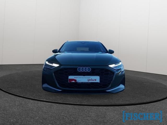 Gebraucht Audi A3 Advanced 116 PS (85 kW) 2025 Gruen Limousine