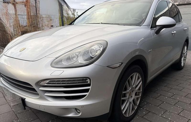 Gebraucht Porsche Cayenne 239 PS (175 kW) 2011 SUV