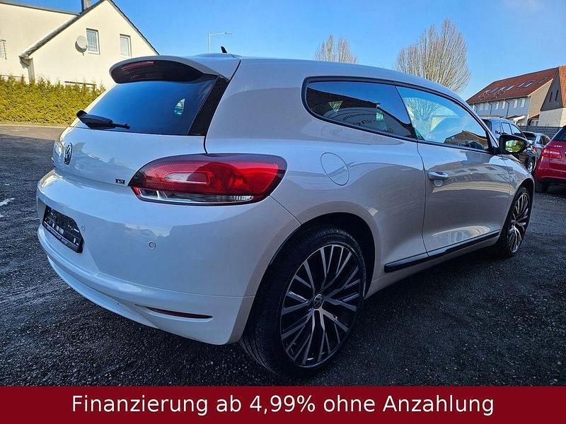 Gebraucht VW Scirocco Life 160 PS (117 kW) 2014 Weiß Coupé