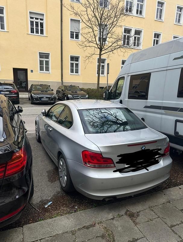 Gebraucht BMW 118 Coupé 143 PS (105 kW) 2012 Silber Coupé