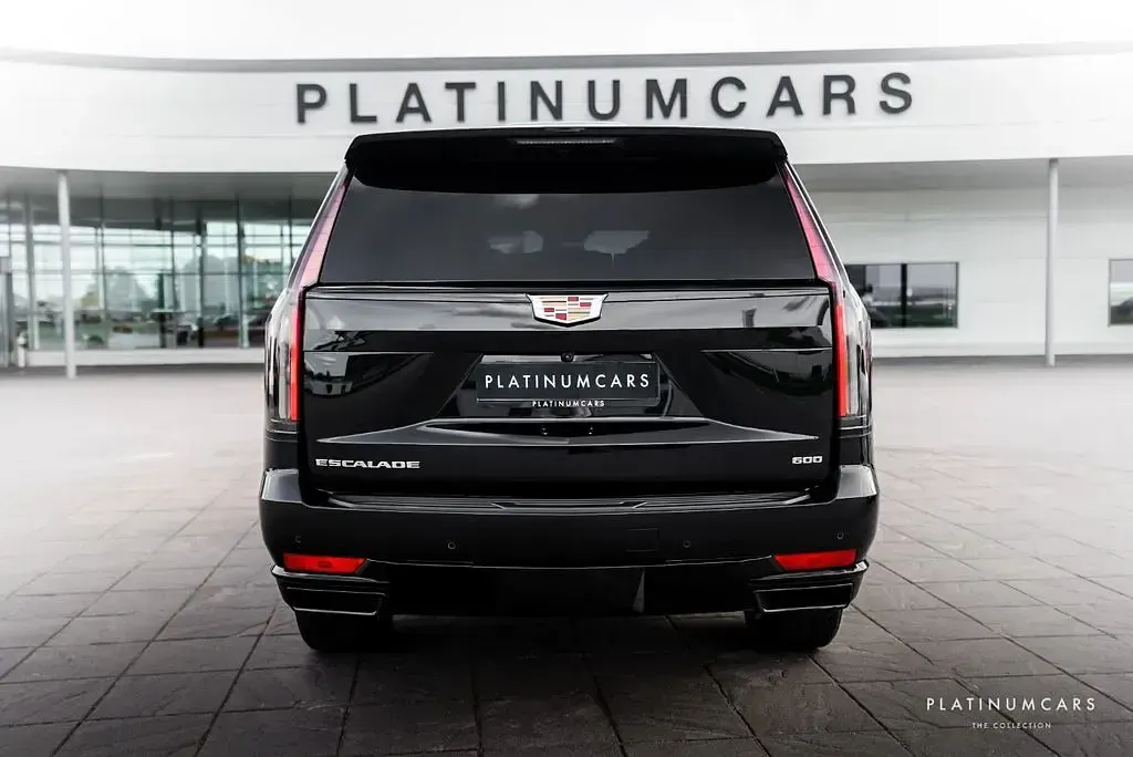Gebraucht Cadillac Escalade 426 PS (313 kW) 2023 Schwarz SUV