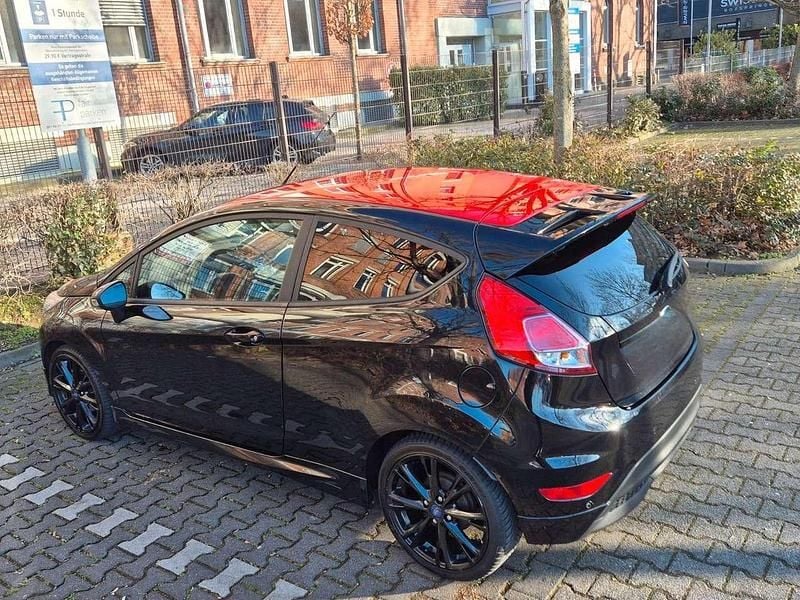 Gebraucht Ford Fiesta Sport 140 PS (102 kW) 2014 Schwarz Kleinwagen