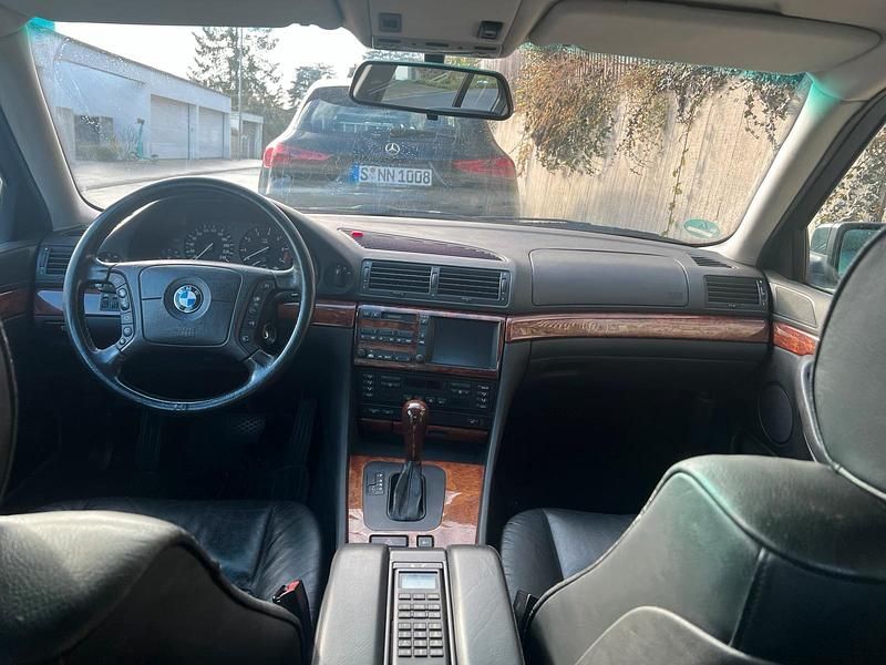 Gebraucht BMW 728 193 PS (141 kW) 1999 Grün Limousine