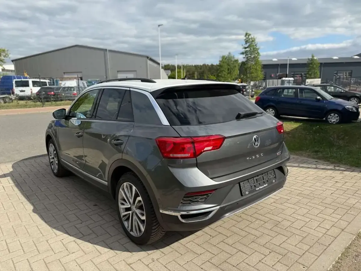 Gebraucht VW T-Roc IQ Drive 150 PS (110 kW) 2019 Grau SUV