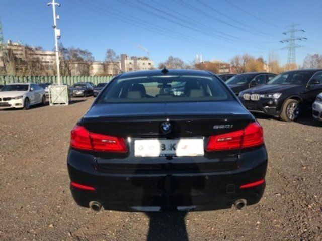 Gebraucht BMW 520 Comfort Edition 184 PS (135 kW) 2018 Schwarz Limousine