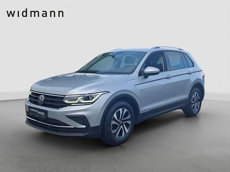 Gebraucht VW Tiguan Active 150 PS (110 kW) 2022 Silber SUV