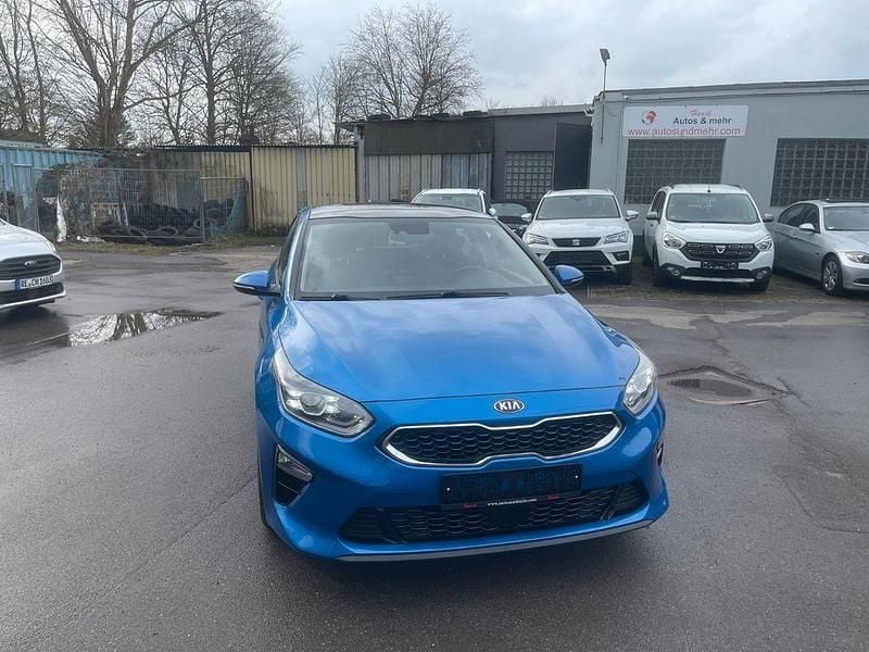 Gebraucht Kia Ceed Platinum 140 PS (102 kW) 2019 Blau Kleinwagen