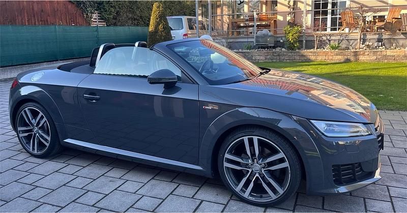 Gebraucht Audi TT Roadster Design 230 PS (169 kW) 2016 Grau Cabrio