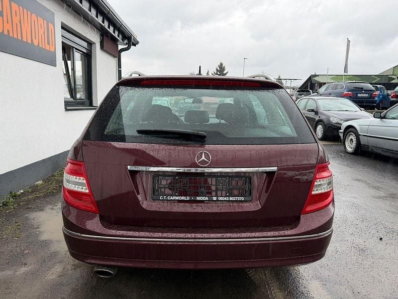 Gebraucht Mercedes C220 170 PS (125 kW) 2008 Rot Kombi