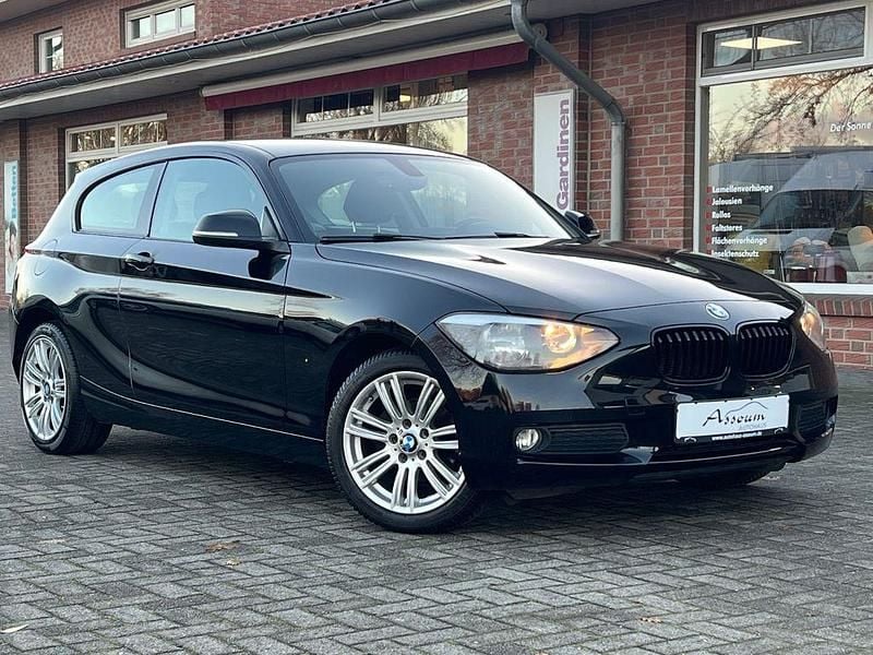 Gebraucht BMW 114 Advantage 102 PS (75 kW) 2012 Schwarz Kleinwagen