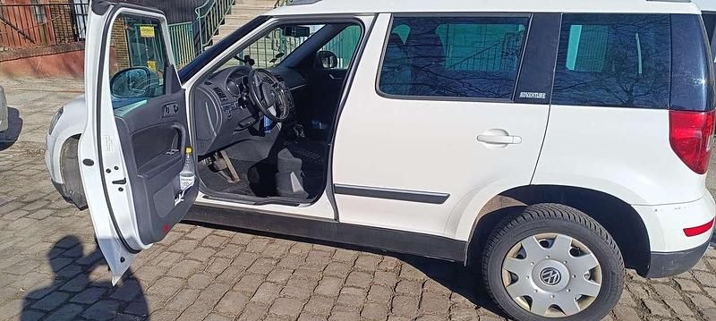 Gebraucht Skoda Yeti Outdoor Adventure 170 PS (125 kW) 2014 Weiß SUV