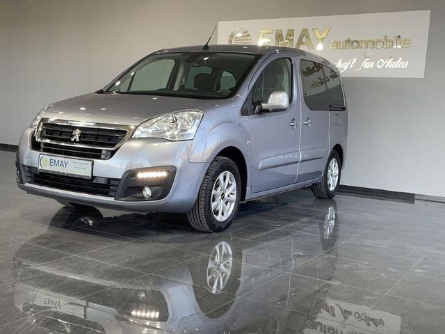 Gebraucht Peugeot TePee 99 PS (72 kW) 2018 Grau Van / Kleinbus