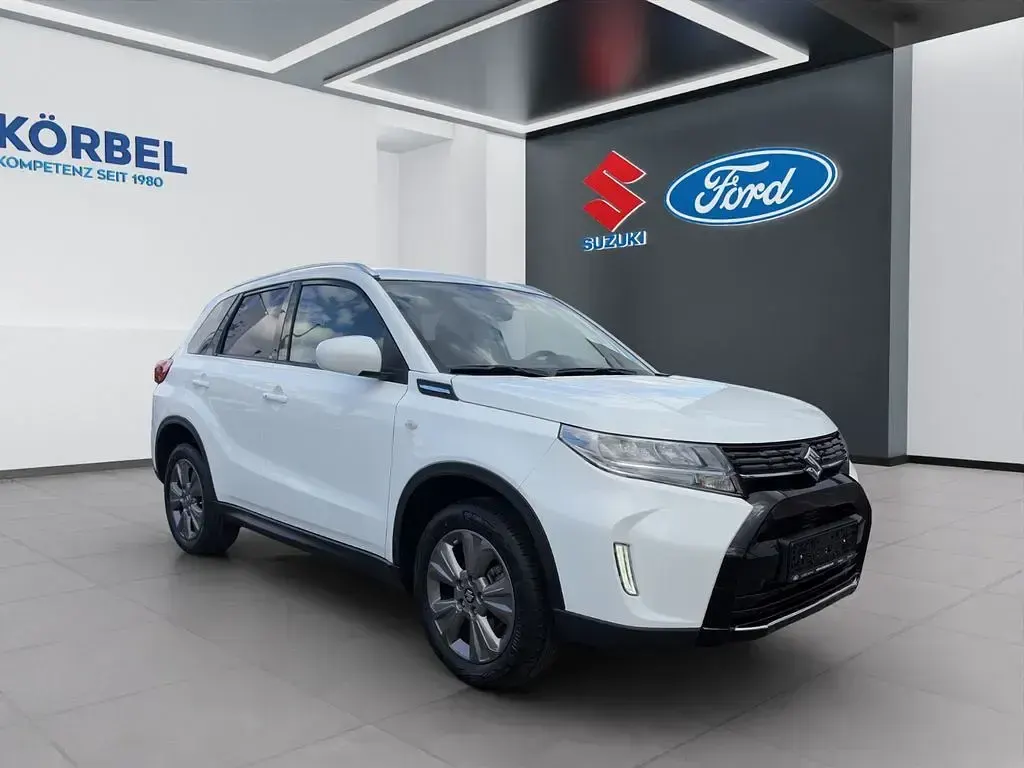Gebraucht Suzuki Vitara Comfort 129 PS (94 kW) 2025 Weiß SUV