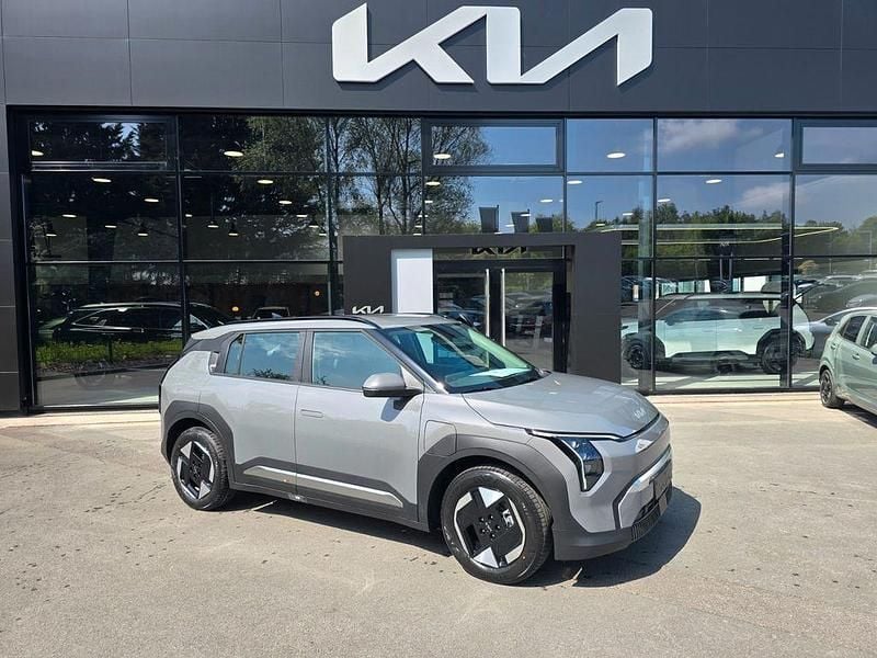 Grau Neu 2025 Kia EV3 SUV | 31.990 € (Superpreis) - Bild 1/4