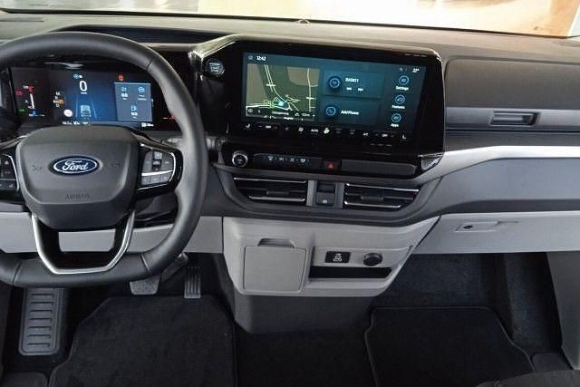 Neu Ford Tourneo Titanium 170 PS (125 kW) 2026 Schwarz Van / Kleinbus