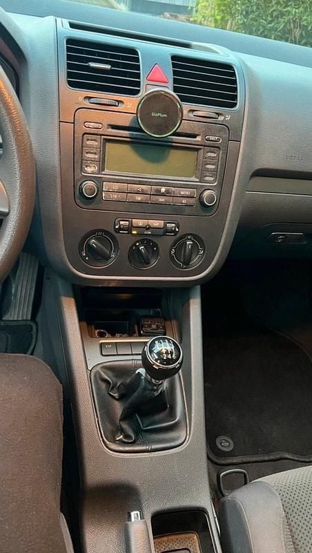 Gebraucht VW Golf V 115 PS (84 kW) 2005 Schwarz Kleinwagen