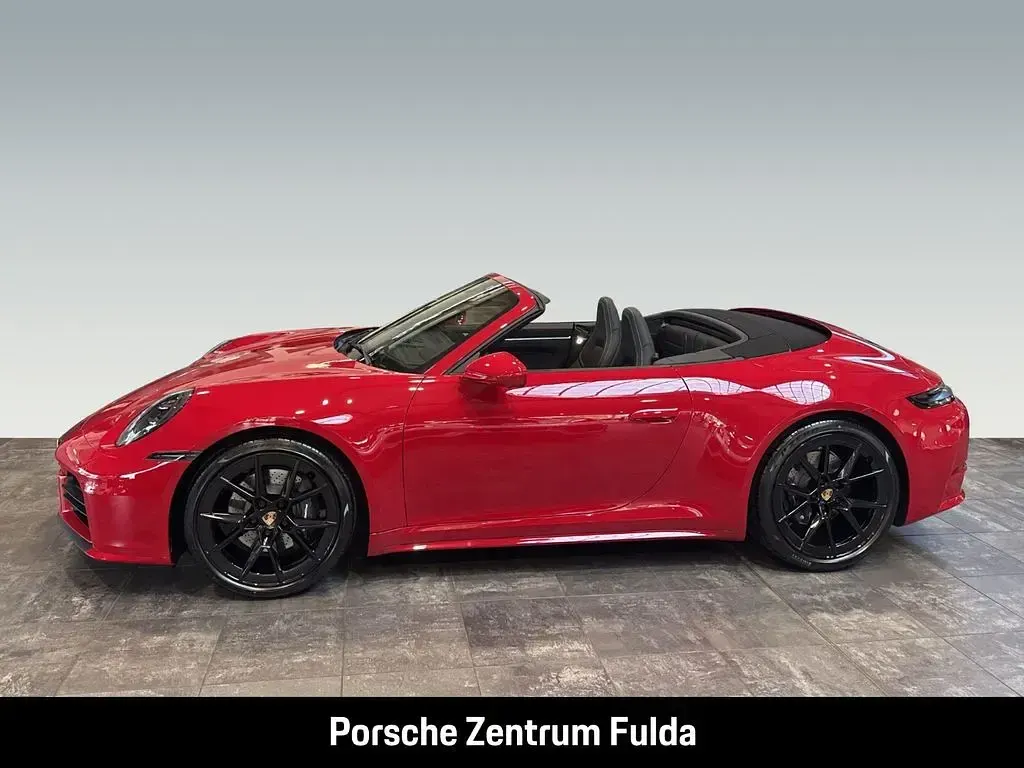 Neu Porsche 911 Carrera Cabriolet 394 PS (289 kW) 2026 Rot Cabrio