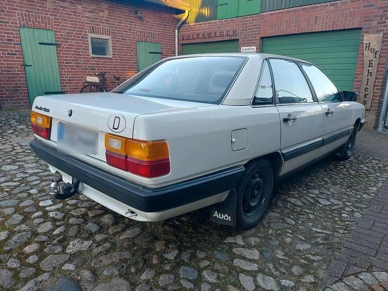 Second-hand Audi 100 115 CP (84 kW) 1986 Alb Berlinǎ