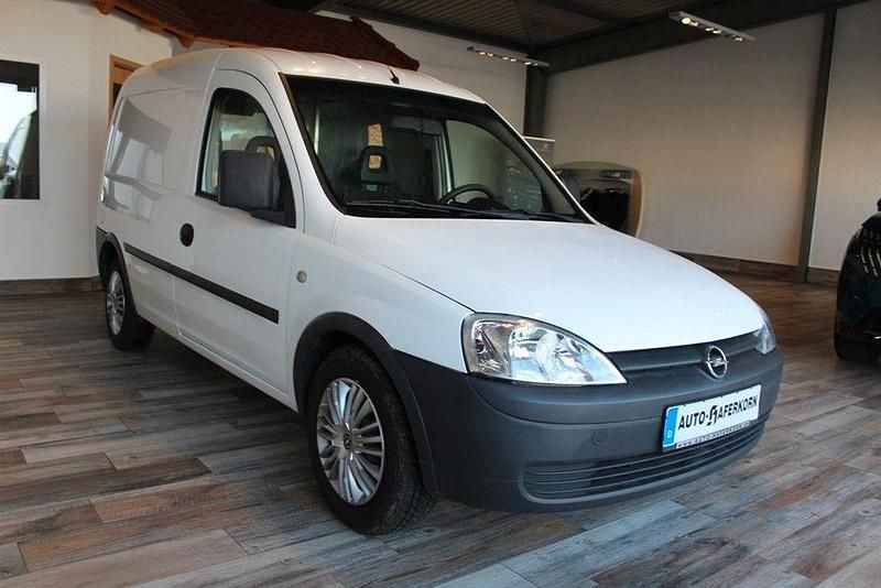 Gebraucht Opel Combo 90 PS (66 kW) 2009 Weiß Van / Kleinbus