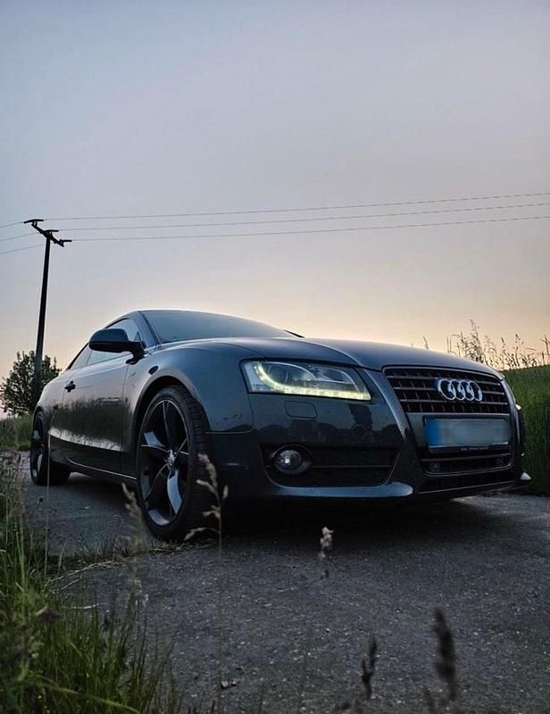 Grau Gebraucht 2008 Audi A5 Coupé | 6.990 € (Fairer Preis) - Bild 1/4