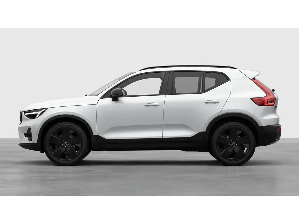 Neu Volvo XC40 Plus 163 PS (119 kW) 2026 Weiss SUV