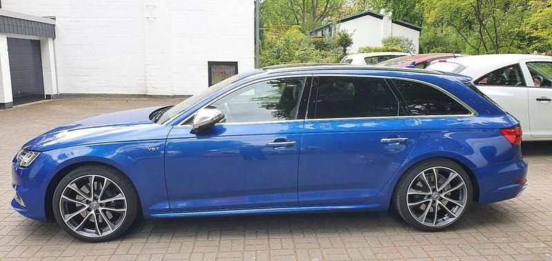 Gebraucht Audi S4 Exclusive 354 PS (260 kW) 2017 Blau Kombi