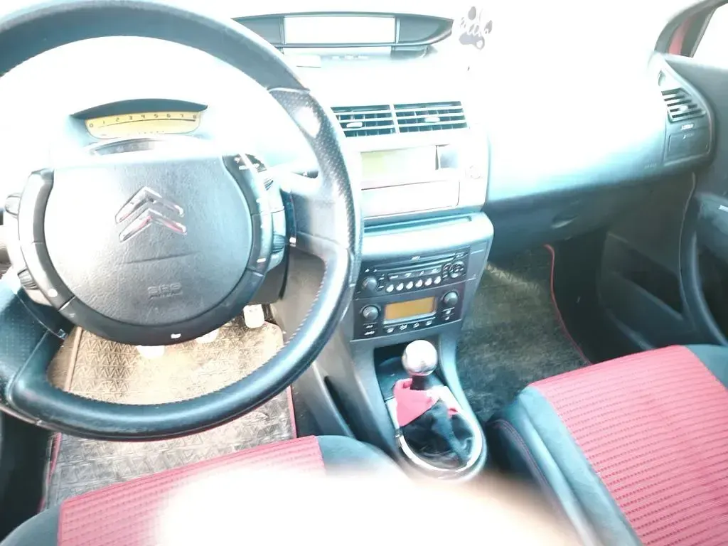 Gebraucht Citroën C4 109 PS (80 kW) 2007 Rot Coupé