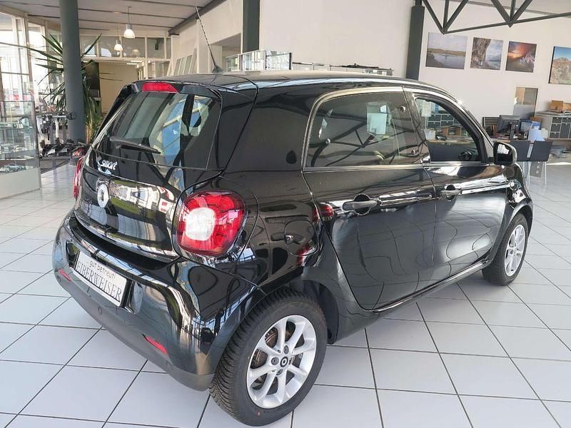Gebraucht Smart ForFour Passion 90 PS (66 kW) 2017 Schwarz Kleinwagen