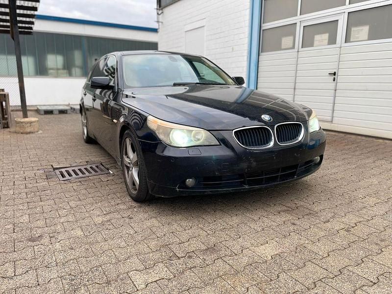 Schwarz Gebraucht 2004 BMW 525 Kombi | 2.400 € (Superpreis) - Bild 1/4