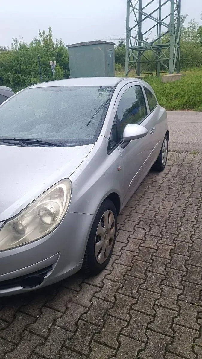 Brugt Opel Corsa 80 HK (58 kW) 2007 Grå Hatchback